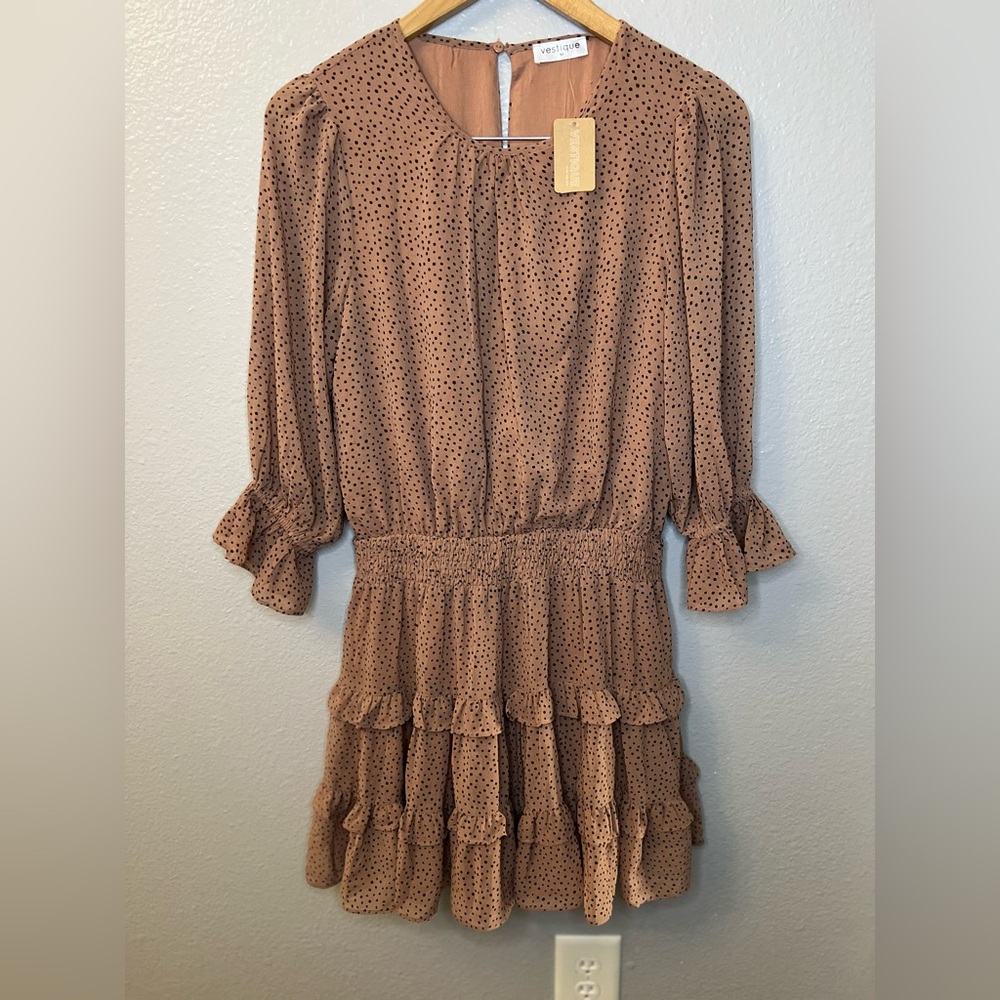 NWT Vestique Ilia Brown Polka Dot Ruffle Tiered Mini Dress Size M boutique NEW